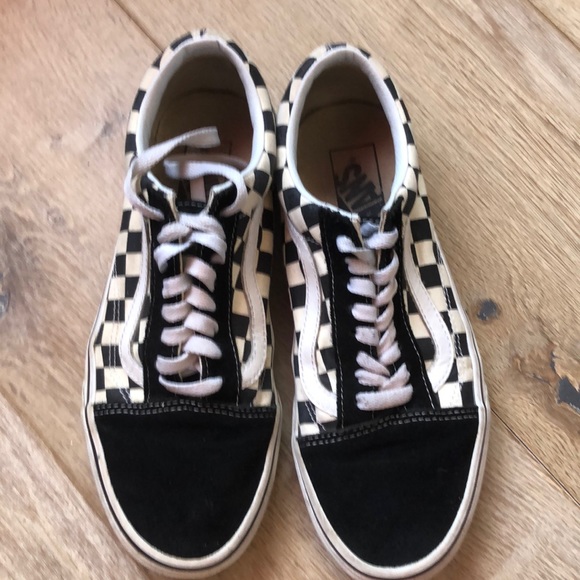 Vans - Picture 1 of 7